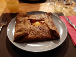 Chez Charlye Et Ses Droles De Crepes food