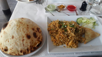 Villa Du Kashmir food