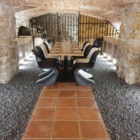 Cave à Manger Maison Saint Crescent inside