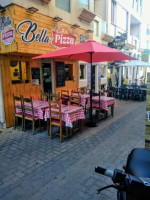 Bella Pizza inside