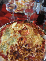 Pizzeria Carlino food