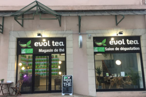 Evol Tea inside