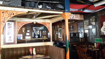 Au Vieux Jack Taverne inside