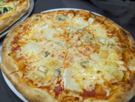 Palazzo Pizza food