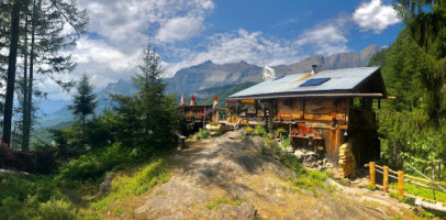 Chalet Buvette De La Tête De La Fontaine outside