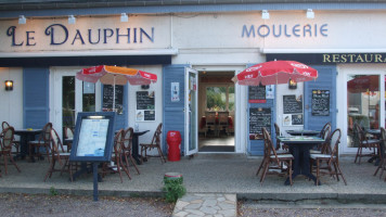 Le Dauphin food