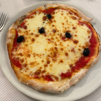 Pizzeria Le Vesuvio food