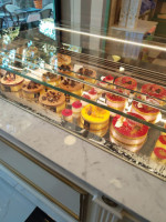 Patisserie-Chocolaterie Piron food