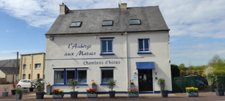 L'Auberge Aux Marais outside