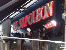 Le Napoleon food