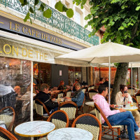 Le Cafe De Paris food