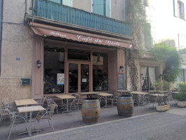 Cafe du Siecle inside