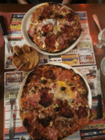 La Tour De Pizz food