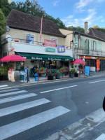 Brasserie Le Tirebouchon outside