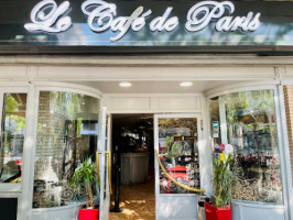 Paris Cafe outside