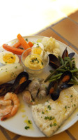 Les Pins Maritimes food