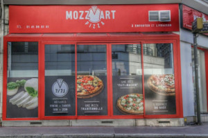 Mozz Art Pizza food