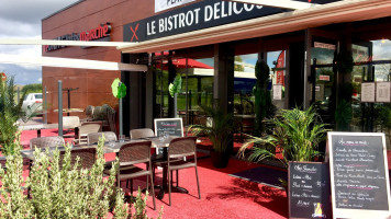 Delicosy Bistrot outside