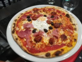 Pizzeria Napoli food