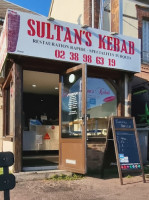 Sultan's Kebab outside
