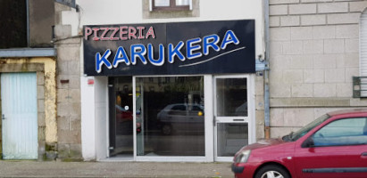 Pizzeria Karukera outside