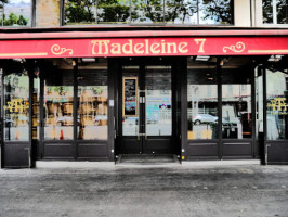 Le Madeleine 7 outside