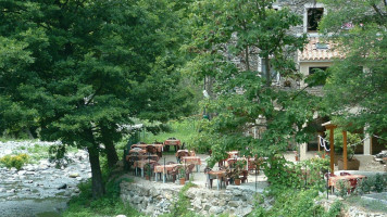 Le Moulin Du Mazel food