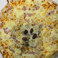 Pizza Giovani food