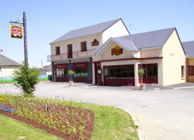 Hotel Restaurant "La Creperie Du Chateau" inside