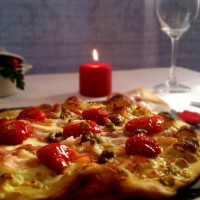 Hop'la Pizza Tigy food