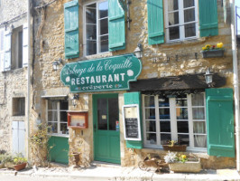 Auberge De La Coquille outside