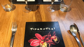 Tiparothai food