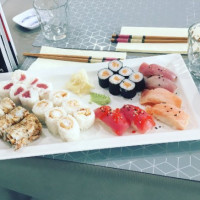 Be Sushi food