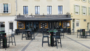 Kyllian's Irish Pub inside