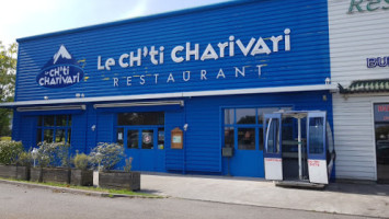 Le Ch'ti Charivari outside