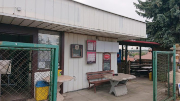 Bistro Zahrada Hanka À l'intérieur