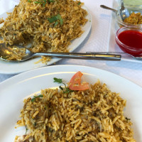 Villa Du Kashmir food