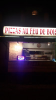 Pizza Meridionale Chez Poulet inside