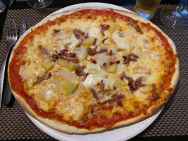 Domino's Pizza Savenay food