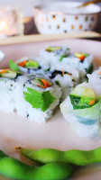 Sushi Chiwa food