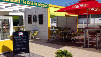 Le Cafe Du Polygone inside