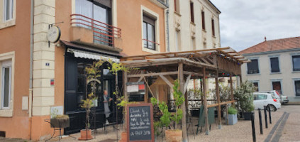 Chez Nine En Provence outside
