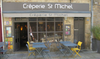 Creperie St Michel inside
