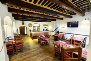 Restaurace Na Čtyřce inside