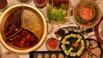 Xiao Long Ren Fondue food