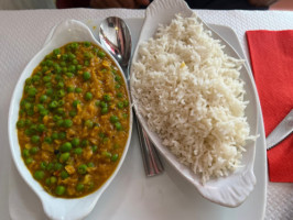 Rani Restaurant Traiteur food