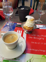 Cafe Du Pont De Brogny food