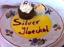 Silvergloeckel food