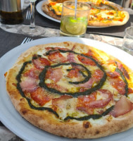 Pizzeria Ollino food