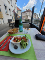 Cafe Restaurant de la Place food